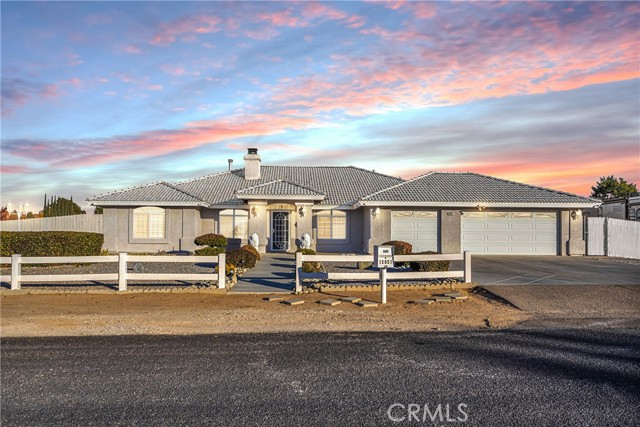 Detail Gallery Image 2 of 35 For 13951 Coachella Rd, Apple Valley,  CA 92307 - 3 Beds | 2 Baths