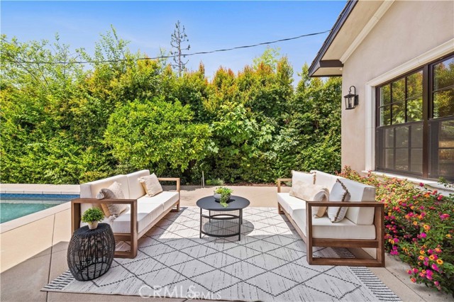 608 Arbolada Drive, Arcadia CA: https://media.crmls.org/medias/2189ad81-1da1-4fdd-bc85-78522e730dc3.jpg
