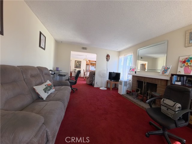 Detail Gallery Image 2 of 17 For 341 Acacia, La Habra,  CA 90631 - 2 Beds | 2 Baths