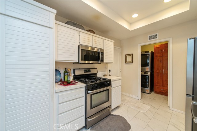 Detail Gallery Image 6 of 25 For 74 Lehigh Aisle, Irvine,  CA 92612 - 2 Beds | 2 Baths