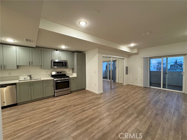 Detail Gallery Image 1 of 19 For 1025 S Berendo St #405,  Los Angeles,  CA 90006 - 0 Beds | 1 Baths