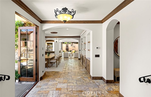 Detail Gallery Image 27 of 60 For 2900 Carob St, Newport Beach,  CA 92660 - 4 Beds | 4/1 Baths