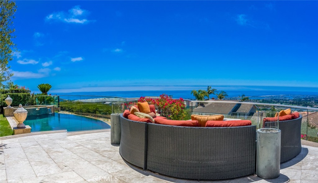 17 Muir Beach Circle, Corona del Mar, CA 92625