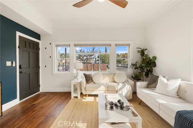 Detail Gallery Image 7 of 17 For 2546 E 10th, Long Beach,  CA 90804 - 2 Beds | 2 Baths