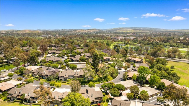 11 Palos, Irvine CA: https://media.crmls.org/medias/218cb60d-98aa-4f29-8a51-dd7e0a9cabf9.jpg