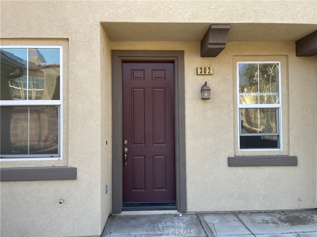 1800 E Lakeshore Drive #302