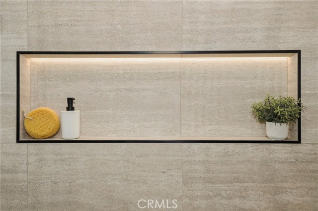 Detail Gallery Image 35 of 47 For 23856 Aetna, Woodland Hills,  CA 91367 - 4 Beds | 3 Baths