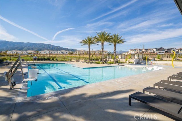 Detail Gallery Image 25 of 33 For 16620 Wyndham Ln #6,  Fontana,  CA 92336 - 3 Beds | 2/1 Baths