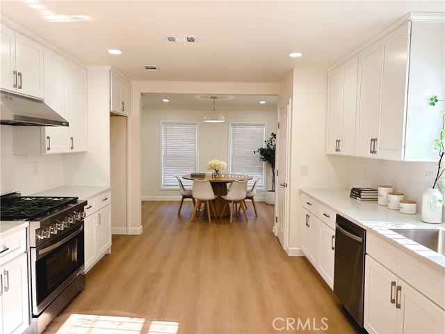 Detail Gallery Image 15 of 29 For 6515 Cimarron, Los Angeles,  CA 90047 - 3 Beds | 2 Baths