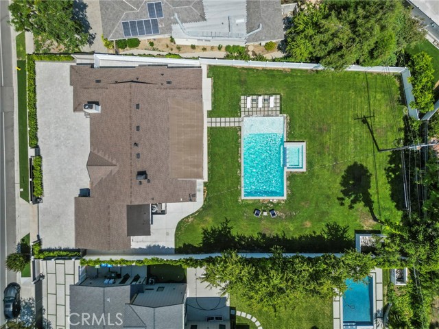 16810 Adlon Road, Encino CA: https://media.crmls.org/medias/218e5580-aaaa-4a0a-86f4-b3fcc0da49e3.jpg