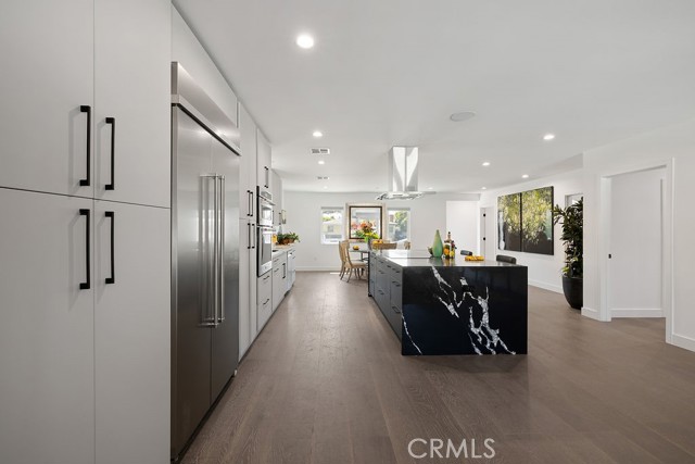11245 Greenlawn Avenue, Culver City, California 90230, 5 Bedrooms Bedrooms, ,3 BathroomsBathrooms,Residential Lease,For Rent,11245 Greenlawn Avenue,CRSR25156538