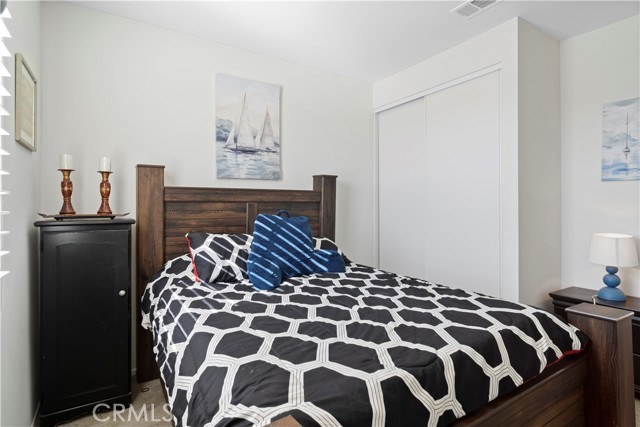 Detail Gallery Image 5 of 44 For 15056 Tawney Ridge Ln, Victorville,  CA 92394 - 4 Beds | 3 Baths