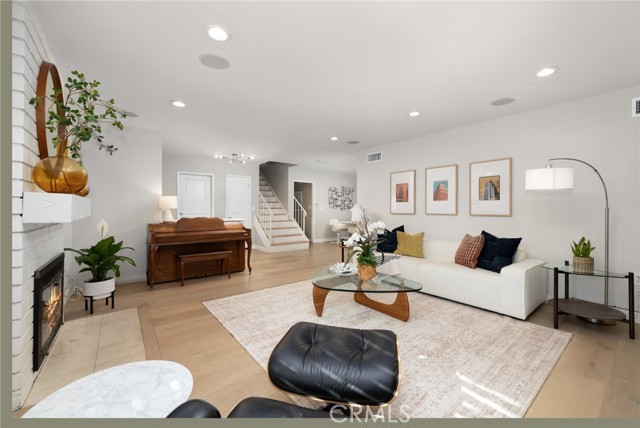 Detail Gallery Image 13 of 55 For 348 N Mountain, Monrovia,  CA 91016 - 4 Beds | 2/1 Baths