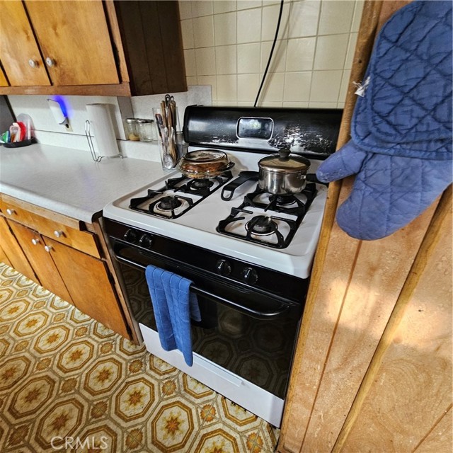 Detail Gallery Image 16 of 25 For 3712 Wellington Rd, Los Angeles,  CA 90016 - 4 Beds | 3 Baths