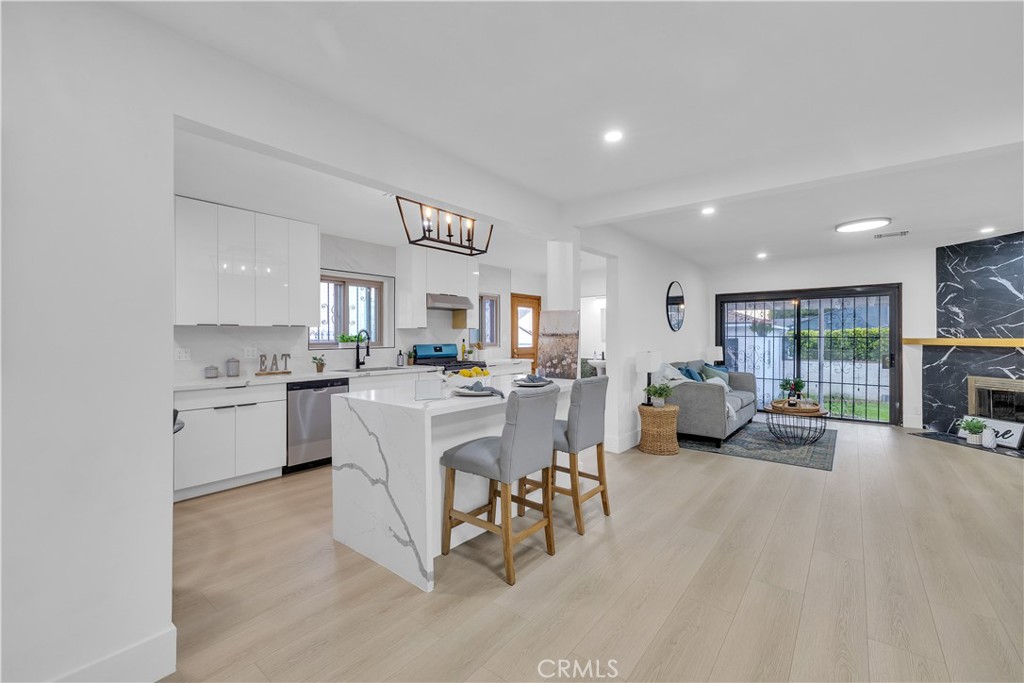 2190Ac7A B0A3 4F25 A955 8A5Ebdec4D69 10213 S 1St Avenue, Inglewood, Ca 90303 &Lt;Span Style='BackgroundColor:transparent;Padding:0Px;'&Gt; &Lt;Small&Gt; &Lt;I&Gt; &Lt;/I&Gt; &Lt;/Small&Gt;&Lt;/Span&Gt;