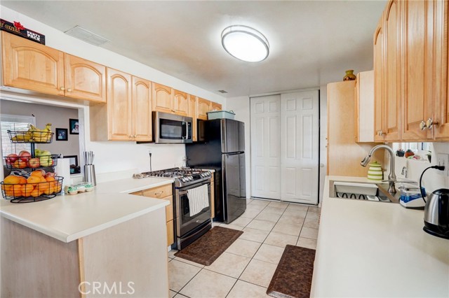 Detail Gallery Image 11 of 46 For 11740 Mathews Rd, Moreno Valley,  CA 92557 - 3 Beds | 2 Baths