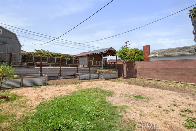1124 W 123rd Street, Los Angeles CA: https://media.crmls.org/medias/21927176-558b-4bf4-bfd1-fe5d7ace3e13.jpg