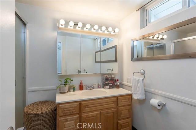 19922 Carmania Lane, Huntington Beach CA: https://media.crmls.org/medias/2192d617-d9e6-4c97-8aac-34f689f35e7c.jpg
