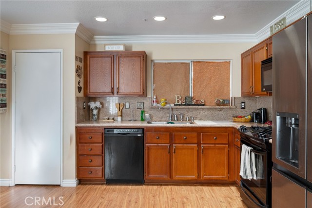 Detail Gallery Image 13 of 29 For 11432 Sheffield Rd, Fontana,  CA 92337 - 3 Beds | 2/1 Baths