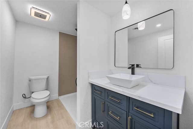 Detail Gallery Image 10 of 40 For 8880 Greenfield Park Dr, Bakersfield,  CA 93307 - 3 Beds | 3/1 Baths