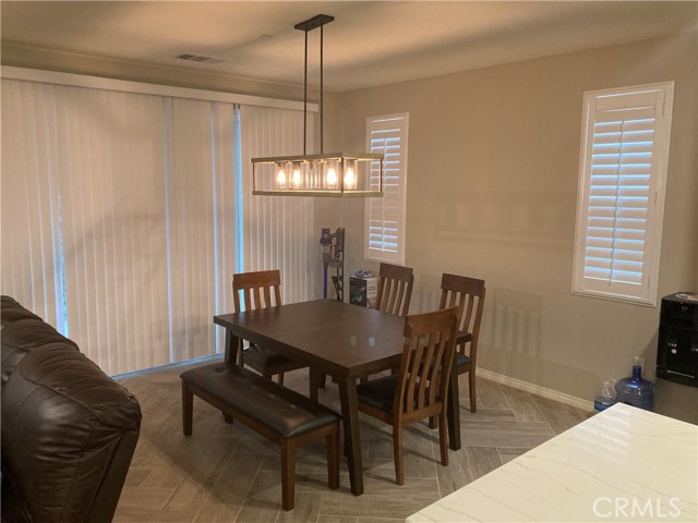 Detail Gallery Image 4 of 10 For 4253 E Sonrisa Privado, Ontario,  CA 91761 - 2 Beds | 2 Baths