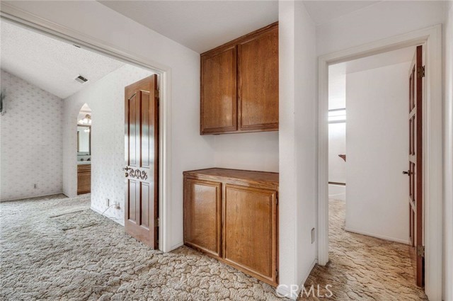 605 N Live Oak, Glendora CA: https://media.crmls.org/medias/2194a54f-8b8a-45c9-bb21-2bb8df4c3be1.jpg