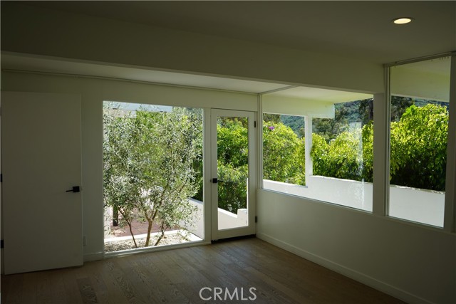 Detail Gallery Image 11 of 22 For 1035 Dyer Pl, Laguna Beach,  CA 92651 - 3 Beds | 2 Baths
