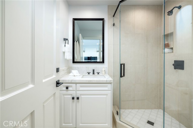 Detail Gallery Image 28 of 63 For 704 via Lido Nord, Newport Beach,  CA 92663 - 4 Beds | 4/1 Baths