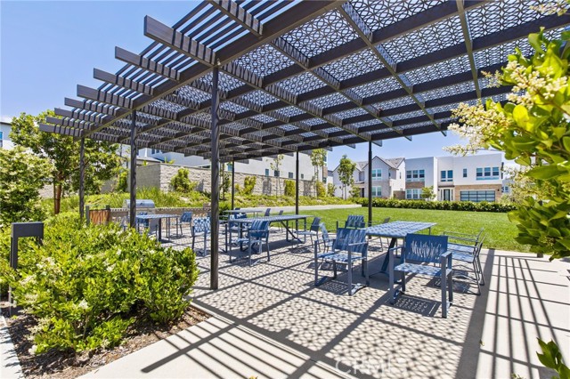 180 Paddlewheel, Lake Forest CA: https://media.crmls.org/medias/219647c0-eed4-4ff6-a6da-e02c94f9f15b.jpg