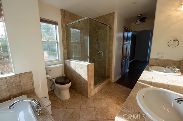 1259 Gonzales Road, Simi Valley CA: https://media.crmls.org/medias/21964e2a-b155-4dd6-a7e7-94112f463645.jpg