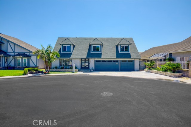 2160 S Hammatt, Anaheim CA: https://media.crmls.org/medias/219670a6-8a1c-4f62-9abf-4b8f336fa540.jpg