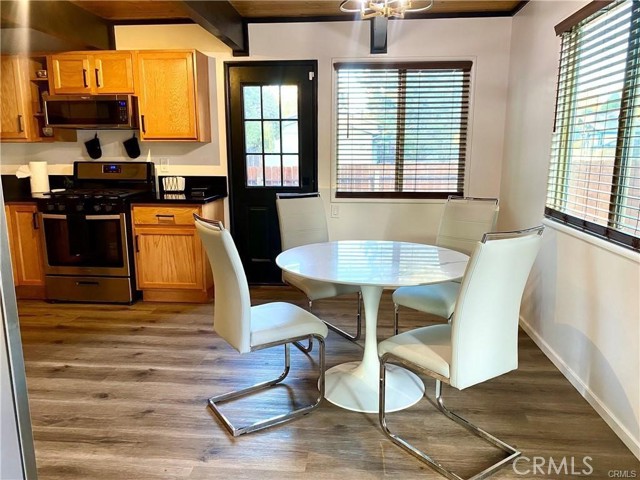 2125 4th Lane, Big Bear City CA: https://media.crmls.org/medias/2196b27c-aa43-4881-8bc2-5ba5ccb75963.jpg