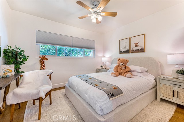 Detail Gallery Image 21 of 33 For 4888 Excelente Dr, Woodland Hills,  CA 91364 - 4 Beds | 2 Baths