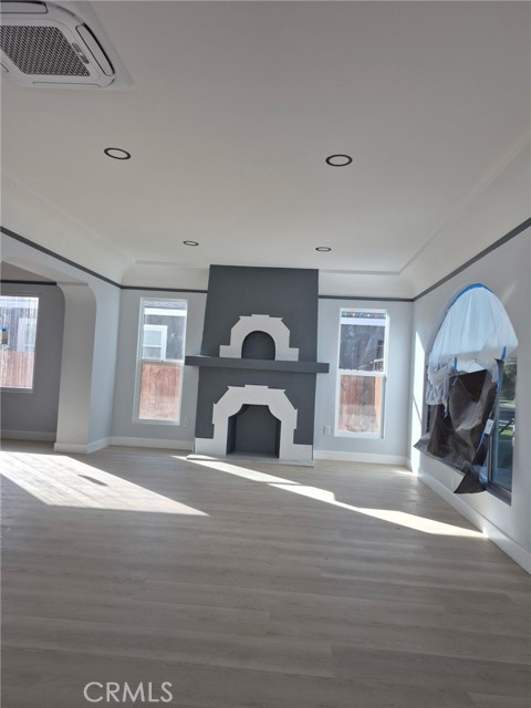 Detail Gallery Image 3 of 19 For 5934 Lemon Ave, Long Beach,  CA 90805 - 2 Beds | 2 Baths