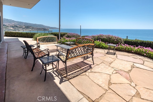 32724 Coastsite Drive, Rancho Palos Verdes, California 90275, 2 Bedrooms Bedrooms, ,2 BathroomsBathrooms,Residential,Sold,Coastsite,PV21203846