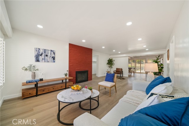 3704 Lorado Way, View Park CA: https://media.crmls.org/medias/21988a56-a74c-473d-bb39-e2b1d97e41ad.jpg