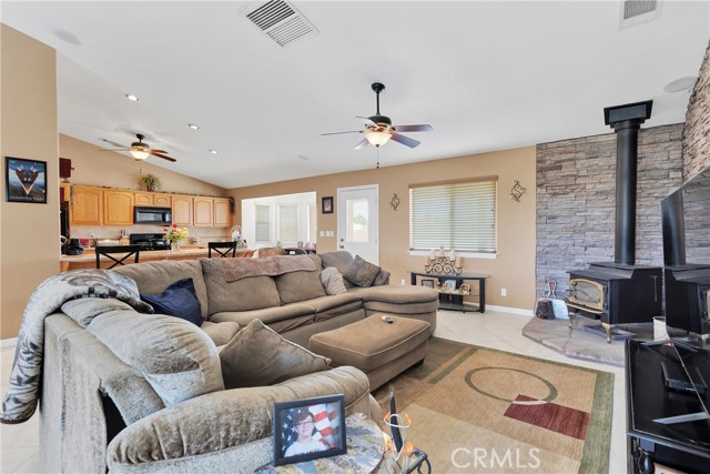 Detail Gallery Image 11 of 52 For 26778 Leather Ln, Helendale,  CA 92342 - 4 Beds | 2 Baths