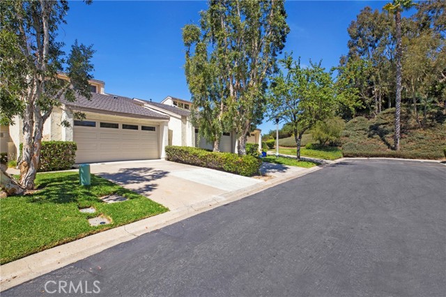 24291 Hillview Drive, Laguna Niguel CA: https://media.crmls.org/medias/2199446b-1d57-4f7c-9b16-9944051d870b.jpg