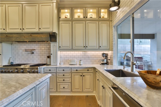 Detail Gallery Image 70 of 75 For 4244 via Padova, Claremont,  CA 91711 - 4 Beds | 5 Baths