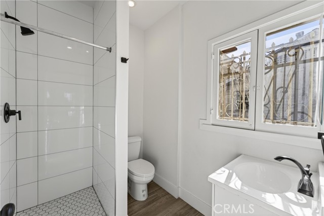 Detail Gallery Image 11 of 35 For 1616 S Norton, Los Angeles,  CA 90019 - 6 Beds | 6/1 Baths