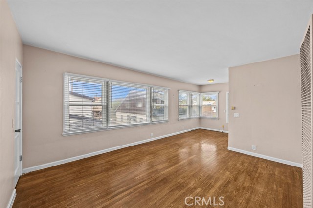 Detail Gallery Image 4 of 12 For 4617 E Ocean Bld #5,  Long Beach,  CA 90803 - 1 Beds | 1 Baths