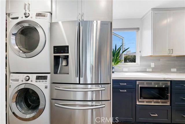 Detail Gallery Image 10 of 41 For 3512 Pacific Ave #2,  Los Angeles,  CA 90292 - 2 Beds | 2 Baths