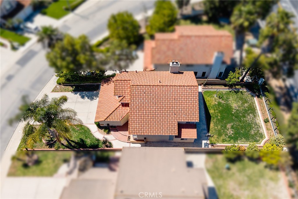 https://media.crmls.org/medias/219db5ac-1f3f-436a-b69f-ad675a5eca19.jpg?preset=X-Large