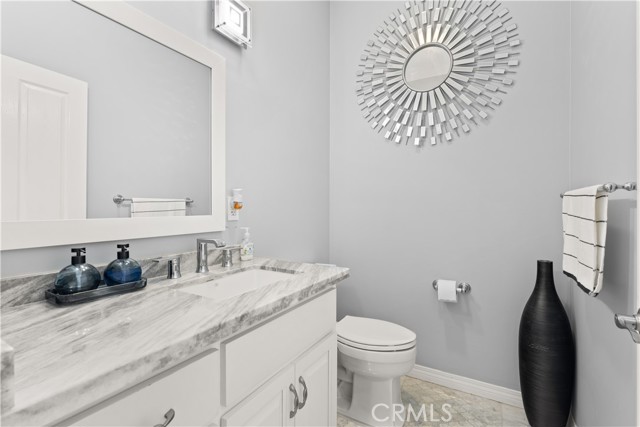 Detail Gallery Image 13 of 30 For 5615 W 78th St, Westchester,  CA 90045 - 4 Beds | 3/1 Baths