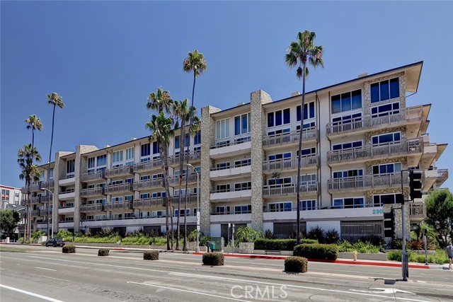 230 CATALINA AVENUE, Redondo Beach, California 90277, 2 Bedrooms Bedrooms, ,2 BathroomsBathrooms,Residential,Sold,CATALINA AVENUE,SB21169515