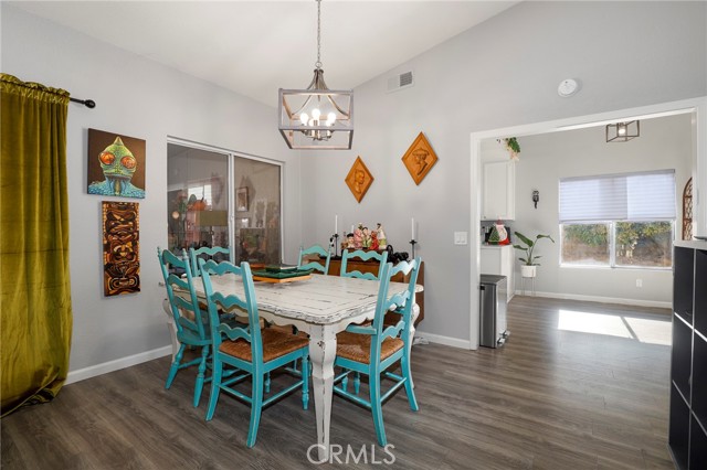 Detail Gallery Image 8 of 36 For 42302 58th, Lancaster,  CA 93536 - 4 Beds | 3 Baths