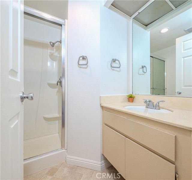 Detail Gallery Image 22 of 27 For 2602 Monte Carlo Dr #10,  Santa Ana,  CA 92706 - 3 Beds | 2/1 Baths