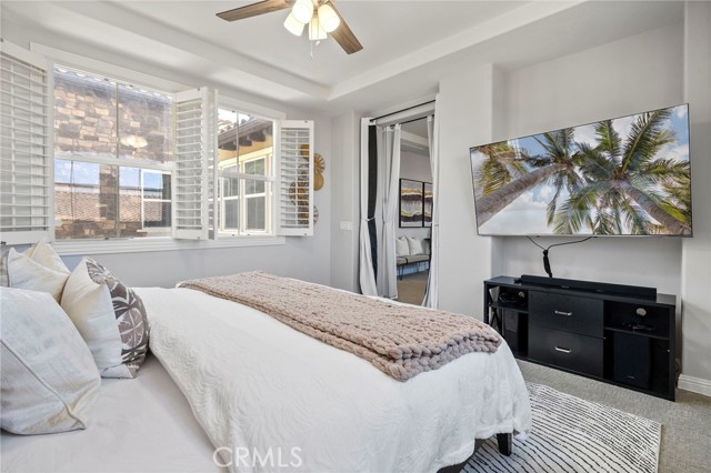 18 Goldenrod, Lake Forest CA: https://media.crmls.org/medias/219f39c0-01a2-4d56-a08c-9881a8f08317.jpg
