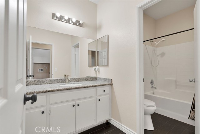 Detail Gallery Image 12 of 29 For 15563 Keokuk Way, Victorville,  CA 92395 - 3 Beds | 2 Baths