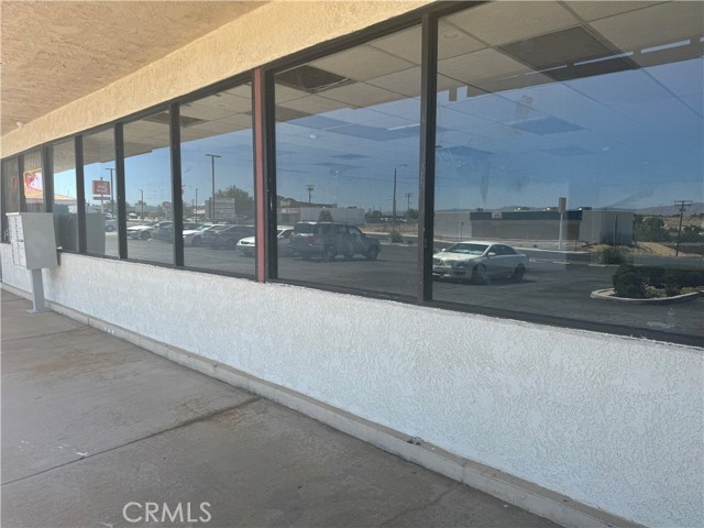 15080 7th Street, Victorville, California 92395, ,Commercial Lease,For Rent,15080 7th Street,CRDW24168753